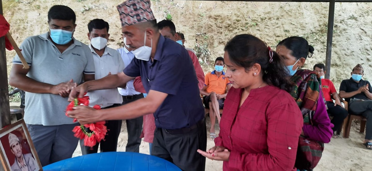 आदमघाट-किराञ्चोक-चौतारा सडकको नाम राम बहादुर पण्डित स्मृति सडक नामाकरण