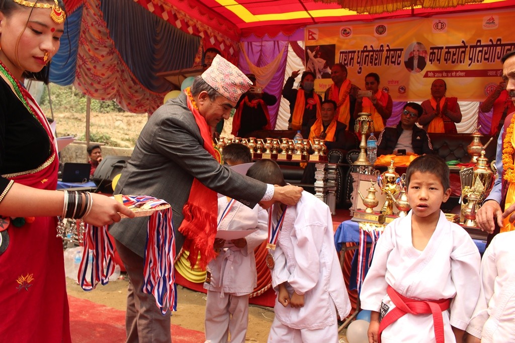 dhunibeshi dojo19.JPG