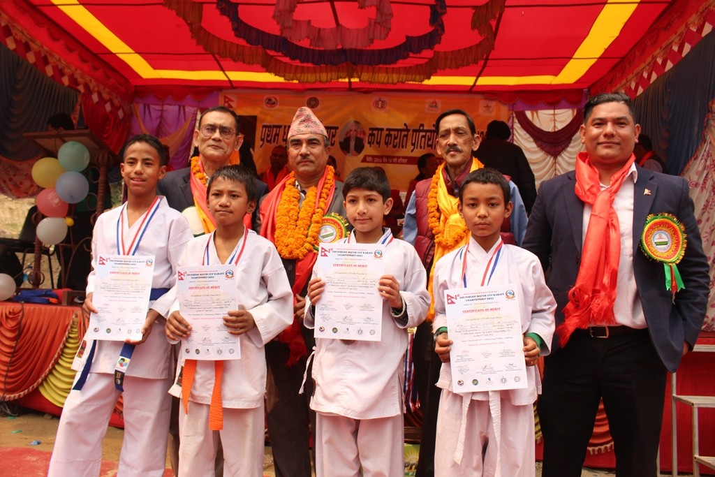 dhunibeshi dojo26.JPG