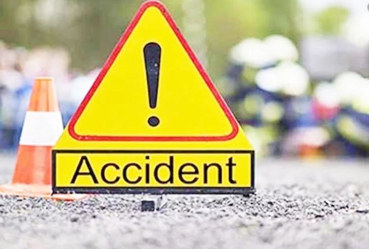 धादिङको बैरेनीमा बस र ट्रक ठोक्किँदा एक जनाको मृत्यु, १२ जना घाइते