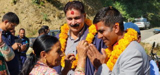 धादिङमा नेकपा एमालेको घरदैलो अभियान तिब्र