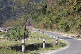 मुग्लिन–नौविसे सडक बन्द, त्रिभुवन राजपथमा यस्तो छ सवारी आवागमन समयतालिका