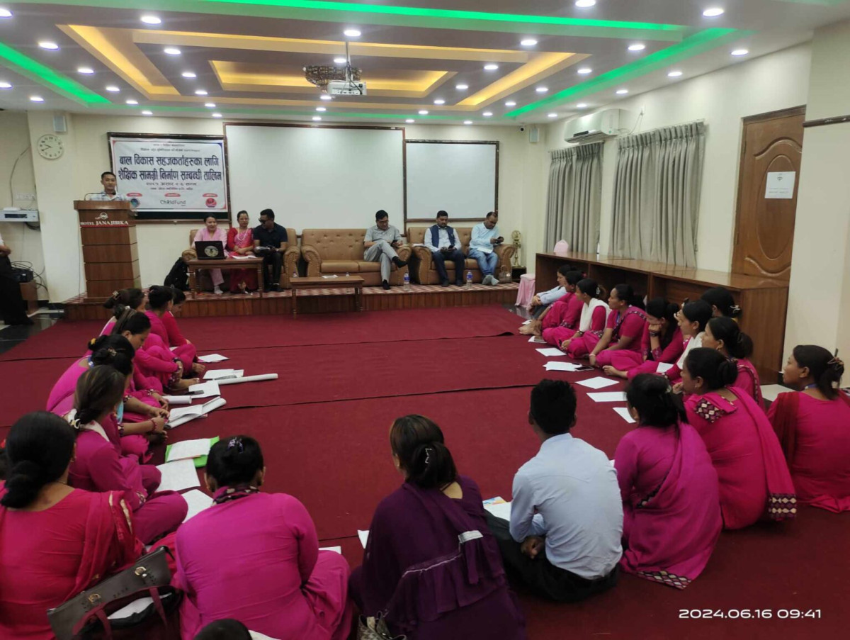 धादिङमा बाल विकास सहजकर्ताहरुका लागि शैक्षिक सामाग्री निर्माण तथा अभिभावक शिक्षा तालिम सुरु