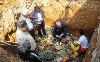 गजुरीको आदर्श बहुमुखी क्याम्पसको पुस्तकालय भवन शिलान्यास