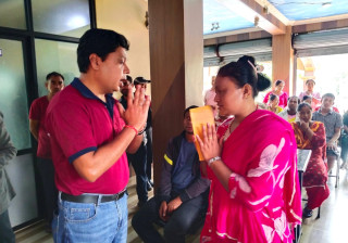 नेशनल लघुवित्तद्वारा बाढीपहिरो प्रभावितलाई करिब ५० लाखको नगद राहत