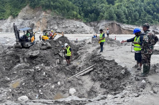 त्रिशूली–३ ‘बी’ को भवनका भग्नावशेष र मुख्य भाग अझै फेला परेन